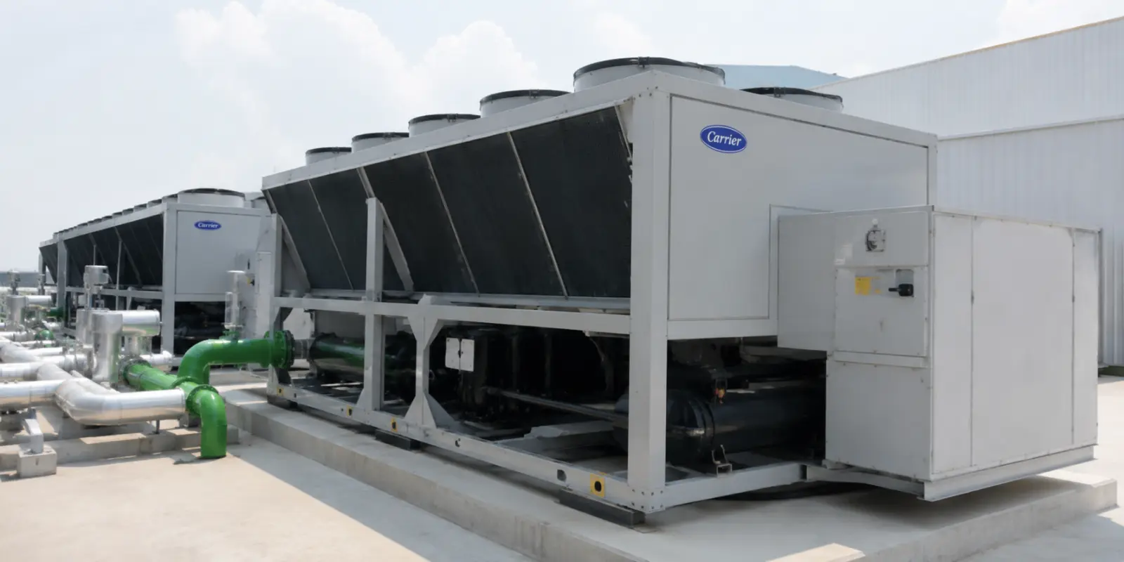 Chillers e condensadoras industriais para sistemas HVAC